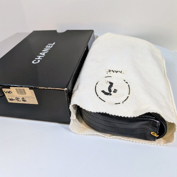 Chanel Vintage 0-Series Black Diana-Style Half Moon Flap Bag - Picture 16 of 16